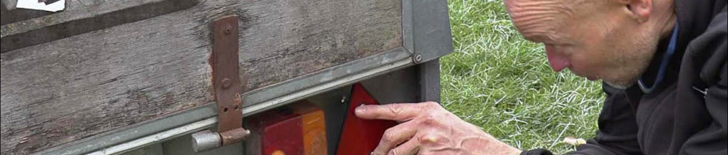 Refleks til trailer ødelagt Ødelagte reflekser til trailer